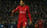 Van Dijk vật lộn với Haaland trong suốt trận đấu, khiến Haaland gần như không có cơ hội